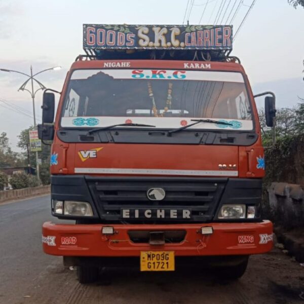 Eicher Truck (1)