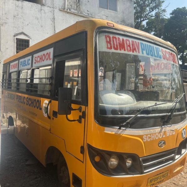 Mahindra School Bus - 28 seater (4)