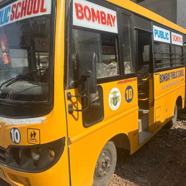 Mahindra School Bus - 28 seater (5)